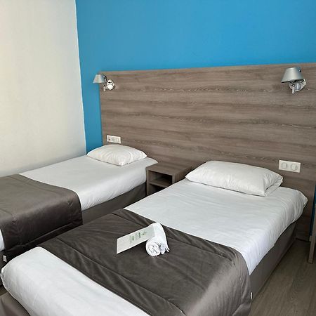 Brit Hotel Confort Nevers Centre Gare Esterno foto